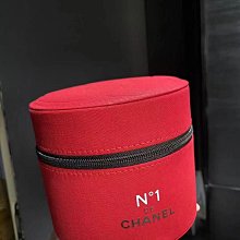 Chanel 香奈兒 化妝品VIP禮 香奶奶別針 胸針 一別上什麼衣服包包都變名牌????活動禮品母親節 情人節 送禮首選❤️ 歷史價格詳細信息