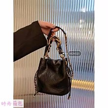 女包包質感菱格水桶包網紅洋氣單肩包女2021新款高級小眾時尚斜挎包水桶包 流行 精品 歷史價格詳細信息