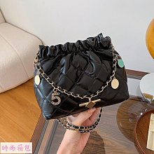 時尚菱格提袋????????新款提袋到貨囉????????三層厚度???? 魅惑紅時尚菱格提袋 ????加強車縫線 手提包 歷史價格詳細信息