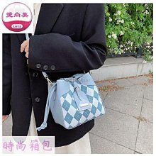 送小包包夏季套裝女學生韓版寬鬆顯瘦學院閨蜜裙23新款洋裝日系齡刺繡揹帶洋裝 歷史價格詳細信息