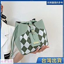 送小包包夏季套裝女學生韓版寬鬆顯瘦學院閨蜜裙23新款洋裝日系齡刺繡揹帶洋裝 歷史價格詳細信息