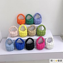 韓國時尚尼龍布託特包包女2023夏季新款學生大容量單肩斜挎包潮 歷史價格詳細信息