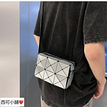 挎包男休閒港風單肩包尼龍布情侶胸包手提包質感防水學生斜揹包潮 歷史價格詳細信息