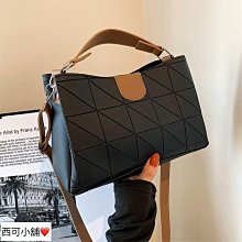 大容量百搭ins風旅行洗漱收納袋手提便攜枕頭化妝收納包 歷史價格詳細信息