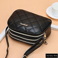 2024新款三宅菱格時尚胸包小挎包 韓版男包虎頭包潮流背包潮男包斜背包-予你優選 歷史價格詳細信息