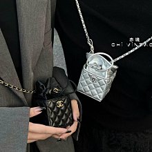 銀色包包 爆款超火迷你小包包女2024新款潮高級感菱格鏈條包夏季斜挎小方包-李李 韓國女裝 歷史價格詳細信息