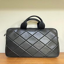 CHARLES & KEITH專櫃購買 單肩包 斜背包 復古腋下包女包 歷史價格詳細信息