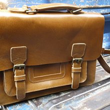 Cambridge Satchel 英國11吋劍橋包- 純手工英國製品（全新牛皮） 歷史價格詳細信息