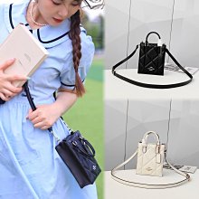 COACH CJ520 經典馬車LOGO兩用化妝箱包.淺綠 歷史價格詳細信息