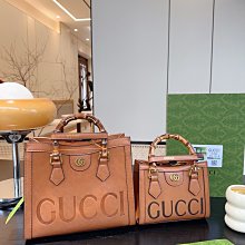 【一品香包】最新系列波士頓枕頭包 潮流手提包斜背包 原版內裏 上身效果也超贊 大號 歷史價格詳細信息