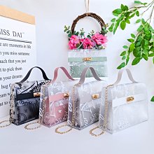 印花小熊凱莉包 可愛女生包包 通勤斜背包 休閒手提小方包 硬殼質感斜跨包 時尚女包 斜背包 肩背包女-悅享樂購滿599免運 歷史價格詳細信息