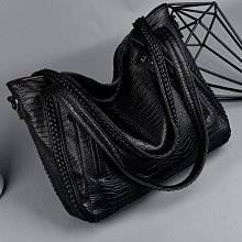 女士手提包女包大包韓版潮女英倫風單肩斜挎包泰迪小熊維尼帆布包 新台幣：748元 歷史價格詳細信息