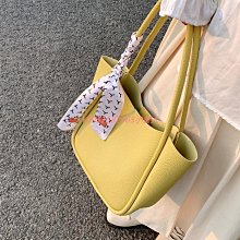 女生包包 托特女包 2022夏季韓系字母撞色磁扣水桶購物袋簡約大容量手提單肩 歷史價格詳細信息