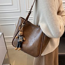 現貨 新款特價 包包女新款復古斜挎包氣質腋下包歐美鎖扣單肩包外出包收納包旅行包休閒包．KR13044 歷史價格詳細信息