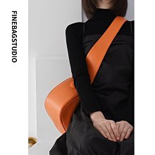 Finebagstudio2023新款斜挎小方包原創設計克萊因藍小眾高級感 歷史價格詳細信息