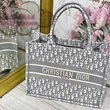 米粒二手DIOR 迪奧 LADY D-JOY  戴妃包 手提包 肩背包 斜背包 M0540 歷史價格詳細信息