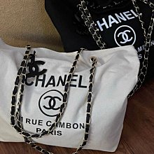 品牌VIP經典贈品MAKE UP系列???? 超美 雙C 小巧 超可愛 加厚帆布材質 Chanel 黑色字母LOGO 手提包 環保袋 歷史價格詳細信息