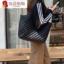 大容量托特包 芝麻街帆布包 韓版新款女學生斜背包 卡通原宿單肩包 手提包 大包包 个性涂鸦卡通包包 斜跨包 个性手拎包-予你優選 歷史價格詳細信息