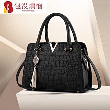 側背包女 上班包 高級外出斜挎雲朵包包女百搭小眾2024新款輕奢鏈條小拎包單肩腋下【滿299元出貨唷~】 歷史價格詳細信息