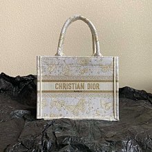 【聖誕限定】24吋豪華高級聖誕花圈(紅金色系)(台灣手工組裝出貨) 歷史價格詳細信息