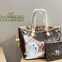 【NEVERFULL BANDOULIERE INSIDE OUT中號手袋】老花/玫紅老花/黃 老花/紅  13753 老花/藍 (雙面) 模特圖 歷史價格詳細信息