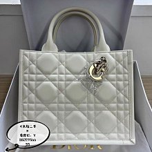 米粒二手DIOR 迪奧 LADY D-JOY  戴妃包 手提包 肩背包 斜背包 M0540 歷史價格詳細信息