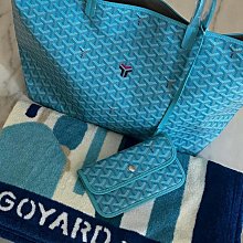 Goyard 托特包已經紅了好久好久，但他就是歷久不衰屹立不搖，耐用顏值也很高，目前黑黑棕灰準現貨各一可 歷史價格詳細信息
