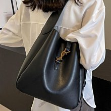 大容量包包2024新款潮時尚純色休閑單肩包女包夏季上課通勤托特包【心願便利店】 歷史價格詳細信息