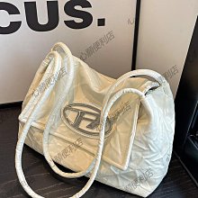 今年流行包包女2024新款大容量編織單肩水桶包百搭通勤草編托特包【心願便利店】 歷史價格詳細信息