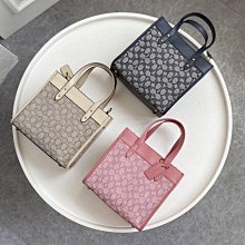 NaNa Outlets代購 美國直郵 COACH CH211 蔻馳2023新款 藍色蝴蝶印花系列 女士托特包 手提女包 肩背媽咪包 大容量購物袋 附購證 歷史價格詳細信息