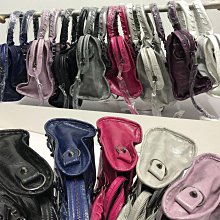 歐美復古托特巴黎鉚釘機車包ins辣妹包2023新高級手提枕頭單肩包 價格比較,價格查詢,歷史價格詳細信息