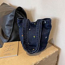 腋下便攜通勤大容量包包女2023秋冬新款復古時尚旅行包百搭單肩包【Misaki精品】 歷史價格詳細信息