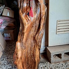 台灣黃檜黑皮料瘤雕 陳萬清大師作品，福袋元寶財神 彌勒佛有落款 閃花非常稀有!珍藏品!台灣黃檜扁柏HINOKI閃花鳳尾瘤 歷史價格詳細信息