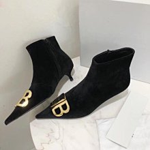 《巴黎拜金女》短款拼毛衣領羽絨服霧銀深灰刺繡 歷史價格詳細信息