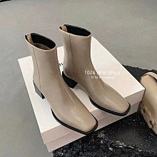 韓國知名插畫Marianne Kate~自我風格系列 鑰匙零錢包 卡包 歷史價格詳細信息