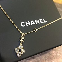 香奈兒logo水鑽 深藍色麂皮牛皮手鐲手環Chanel bangle cuff 超美的幾何立體3D結構 銀色滿鑽 15.5公分 vintage 復古風格 免運費 歷史價格詳細信息