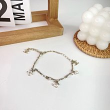 全新真品 CHANEL 珍珠 logo 別針 胸針 *倫敦櫥窗* 歷史價格詳細信息