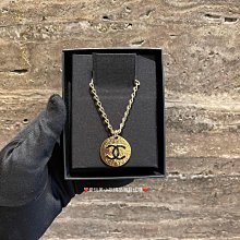 CHANEL 香奈兒 CC Logo 方塊鑽耳環 ♦️ 歷史價格詳細信息