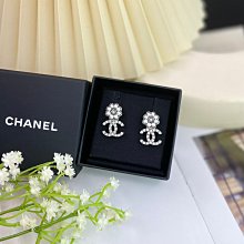 全新 Chanel   水晶鑽 方鑽 CC  銀色 耳環 歷史價格詳細信息