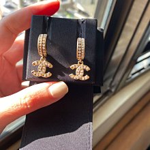 Chanel 雙C so black ㄧ字拉鍊零錢包 88成新[售出] 歷史價格詳細信息