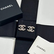 【翰貝格名牌館】全新真品 CHANEL 水鑽 鑲嵌 字母 淡金 可調節 鎖骨鍊 項鍊 歷史價格詳細信息