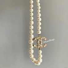 【翰貝格名牌館】全新真品 CHANEL 淡金 山茶花 皮穿鍊 水鑽 CC 圓形 針式 耳環 AB5301 歷史價格詳細信息