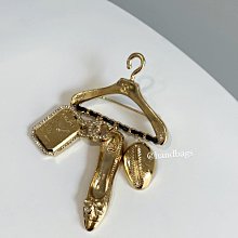 【翰貝格名牌館】全新真品 CHANEL 小金花 皮穿鍊 雙C 水鑽 雙層 頸鍊 項鍊 歷史價格詳細信息