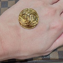 Chanel Vintage 經典大C皮扣外套 歷史價格詳細信息