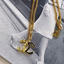 CHANEL 黑金雙色粗鏈條方胖子 22S 季節限定款  cf coco 方胖子 口蓋包 歷史價格詳細信息