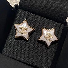 CHANEL  24C早秋新款上新啦！ ????????????香家紫色格紋外套 24手工坊系列 立領領口設計 歷史價格詳細信息