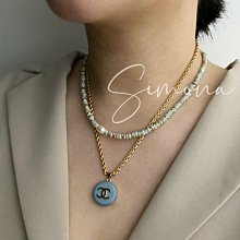 ✨Chanel香奈兒 鈕扣改造 時尚 復古 小香 金色雙C Logo 黑色 經典香水瓶 珍珠 典雅氣質 三層鍊 細鍊項鍊 歷史價格詳細信息