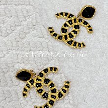 ANTONIA&CO二手名牌Chanel 水鑽 logo 胸針 2未使用 盒 購證影本 歷史價格詳細信息