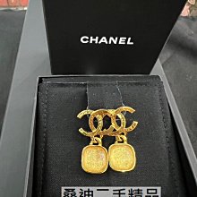 CHANEL經典金色雙C LOGO菱格粒紋小牛皮暗釦長夾 (黑色) 歷史價格詳細信息