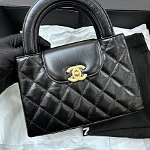 CHANEL Kelly Bag 雙C LOGO菱格紋小牛皮手提/斜背包(黑色) 歷史價格詳細信息